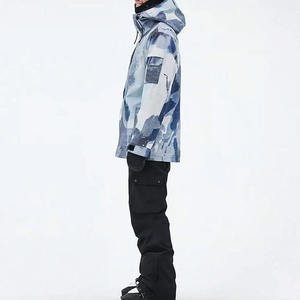 Ensemble veste et pantalon de snowboard unisexe personnalisé ODM avec logo frontal, à capuche, chauffant, imperméable, respirant, vêtements d'extérieur d'hiver, vêtements de ski - Product Image 2