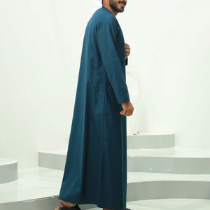 <b>Thobe</b> OEM Factory Custom Islamic Clothing with Modern Tailoring for Global Clothing Brands and Export - Product Image 3