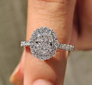 Bague de déclaration de créateur avec diamant de laboratoire Halo, pavé étincelant, bijoux fins de luxe pour fiançailles et mariage en argent/or - Product Image 5
