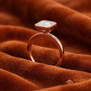 แหวนหมั้นเพชรโมอิสซาไนต์ทรงเหลี่ยมมรกต ทองคำขาว 14K ประดับขอบแบบ Bezel แหวนแต่งงานสุดหรู ของขวัญสำหรับผู้หญิง สหรัฐอเมริกา - Product Image 3