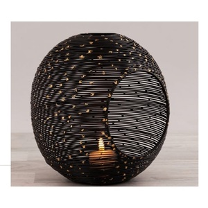 Portavelas Decorativo de Estilo Único para Bodas y Cenas, Diseño Elegante, Acabado en Oro, Portavelas Votivo de Metal - Product Image 4