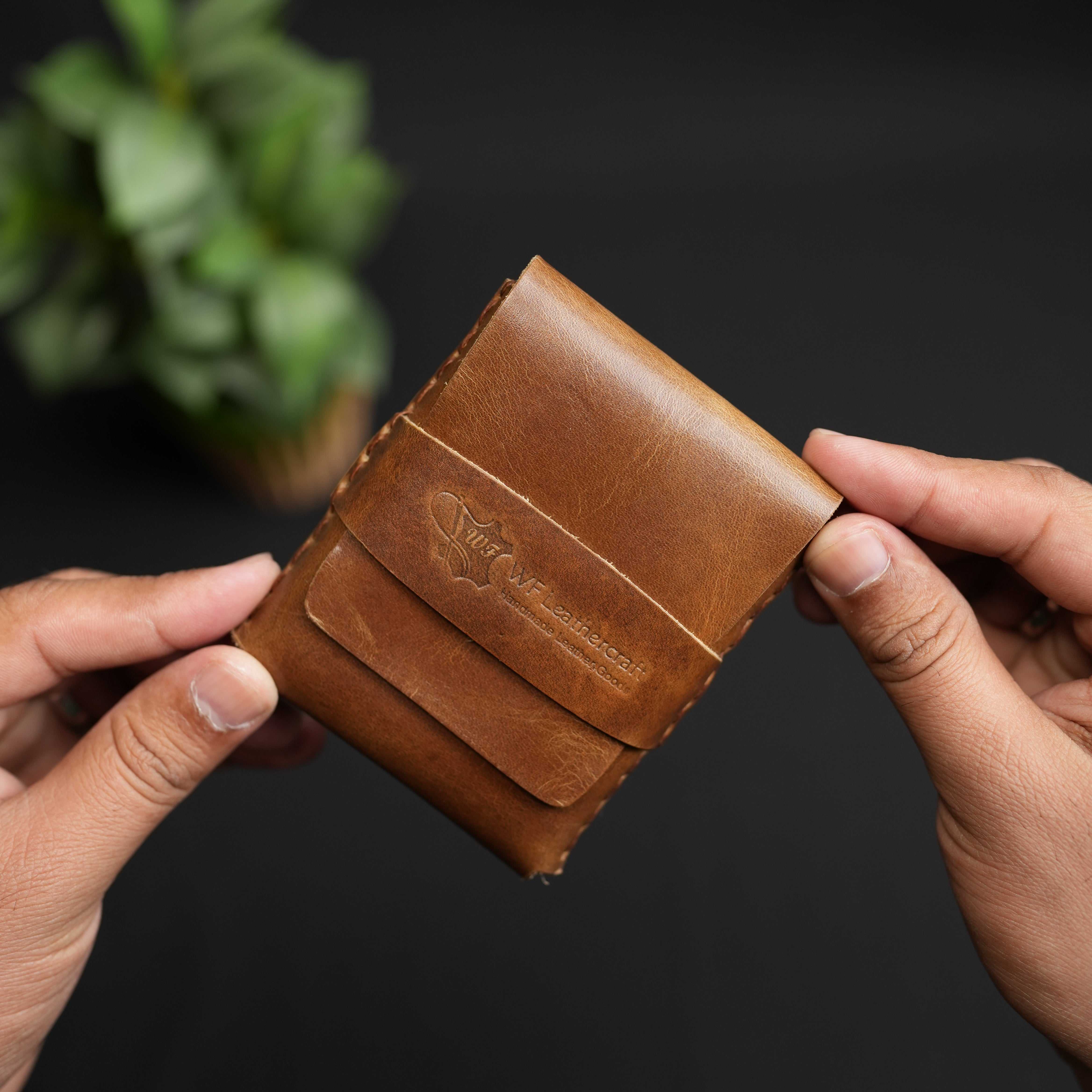 สีน้ำตาล