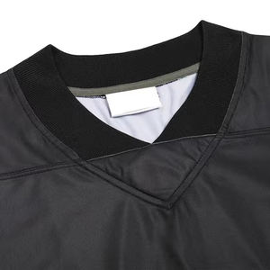 Nueva llegada: Camiseta de fútbol americano personalizada, sublimada, de secado rápido y transpirable. - Product Image 3