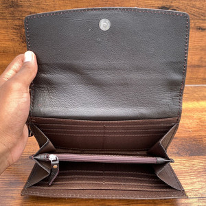 Bolso de diseñador de moda listo, conjunto de 2 piezas para mujer, bolso cruzado con flecos de cuero mecanizado a mano con bolso de mano de cuero genuino - Product Image 6