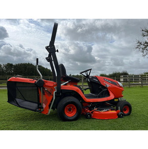 Tractor cortacésped Kubota G26 diésel de 2011, usado, con asiento, en venta. - Product Image 4