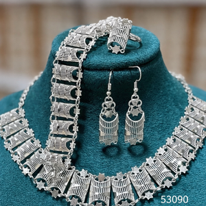 MOLL JEWELLERS Cadena de Cobre Chapado en Oro con Diseño de Hoja y Circonitas Naturales para Mujer, 16 Pulgadas, Ideal para Bodas - Product Image 5