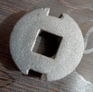 Componentes de fundición industrial de acero dulce forjado en caliente de primera calidad, tornillos redondos con tratamiento superficial HDG, suministro duradero de alta resistencia. - Product Image 1