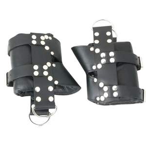 Juego de esposas de cuero genuino con clips giratorios y anillas en D - Product Image 2