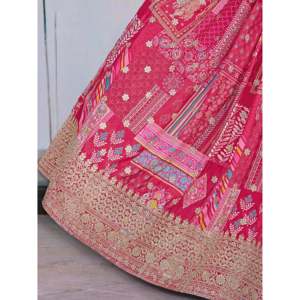 Lehenga Choli de Boda Bordado con Hilo Chinon Rosa, con Volantes y Perlas - Product Image 1