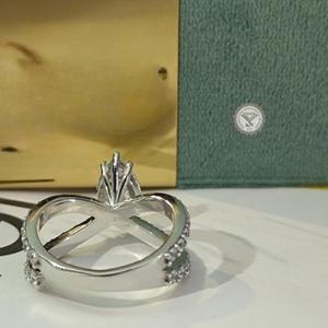Anillo de Diamante Cultivado en Laboratorio con Corte Pera de 3.40 Quilates, Oro Blanco de 14k con Baño de Rodio, Clásico para Compromiso y Boda, Gran Venta - Product Image 5