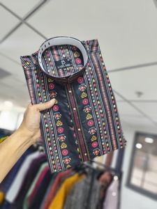 Conjunto de Kurta y Pijama de Seda Satinada Premium para Hombre con Bordado Pintex – Ropa Festiva y para Bodas - Product Image 4