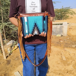 Sac à bandoulière en cuir de vachette naturel Vintage pour femmes petite bandoulière réglable sangle détachable cireuse Crunch chaîne à sangle unique - Product Image 6