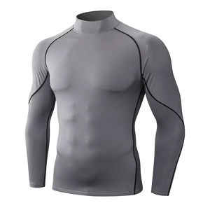 T-shirt de sport pour homme, résistant et écologique, vêtements de sport durables, options personnalisables pour un entraînement intense - Product Image 1