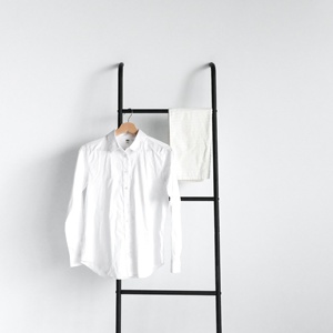 Perchero de acero multiusos con acabado MDF de roble - Product Image 5