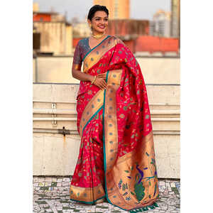 Sari en soie Paithani rose tissé Zari, écharpe et châle indiens traditionnels par Elite Weaves 700g - Product Image 1