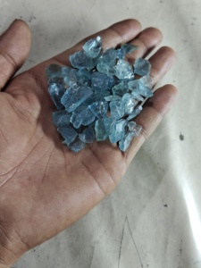 Aigue-marine brute naturelle, pierres précieuses brutes, éclats de cristal d'aigue-marine non taillés, spécimen minéral d'apatite bleue brute, cristal de guérison brut - Product Image 1