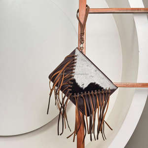 2025 vente en gros nouveauté cuir de vachette frange bracelet pochette sac à main pour les femmes de haute qualité en cuir véritable pochette à fermeture éclair - Product Image 4