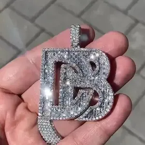 Pendentif pour homme personnalisé avec lettre, en moissanite véritable ronde de 4 carats, plaqué or blanc 14 carats - Product Image 6