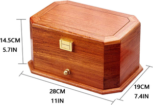 Caja de regalo de madera de nogal negro de lujo con cerradura - Pequeña, cuadrada, capacidad personalizada - Product Image 2