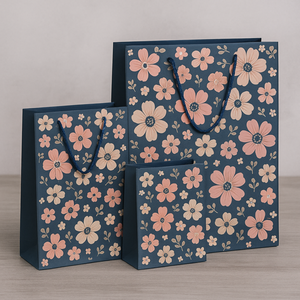 Sac cadeau en papier de luxe imprimé sur mesure avec poignées, design floral, sac de shopping recyclable pour boutique, cadeau ou emballage de détail - Product Image 4