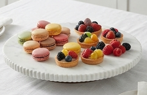 Plateau tournant élégant en marbre à un seul niveau pour la présentation sur la table de cuisine ou de salle à manger - Product Image 3