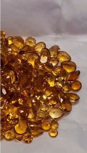Lot de 130 pierres précieuses en vrac de citrine naturelle vert menthe, taille ovale, 5x3mm, 7x5mm, 8x6mm, 4mm, 5mm, 115 carats, qualité IROC - Product Image 2