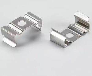 คลิปหนีบโลหะคุณภาพสูงแบบ CNC ชิ้นส่วนโลหะขึ้นรูปแผ่นโลหะ คลิปหนีบโลหะแบบสปริง จำนวนมาก - Product Image 5