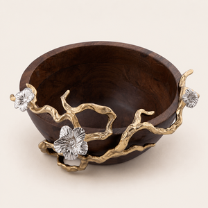 Elegante Tazón de Madera Artesanal para Ensaladas con Detalle Floral de Orquídea Dorada, Plato de Madera Sólida para Servir Frutas - Product Image 4