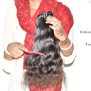 Paquete de cabello virgen 100% naturalmente negro, ondulado, sedoso y suave, cabello humano virgen vietnamita crudo, estilo largo para tejer, venta al por mayor. - Product Image 4