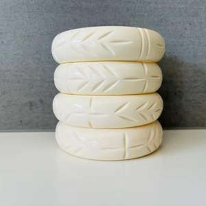 Bracelet en résine pour femme, collection de bijoux de créateur faits à la main, bracelet en résine et bracelets en résine. - Product Image 3