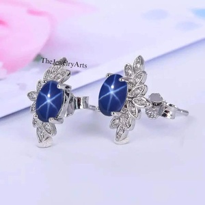 Boucles d'oreilles clous en saphir bleu étoilé pour femme, en argent sterling 925, clarté VVS, bijoux de mariée - Cadeau d'anniversaire - Product Image 5