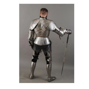 Réplica de Armadura Medieval Histórica Diseñada para Cosplay, Reenactaciones, Exposiciones y Eventos de Representación Escénica - Product Image 5