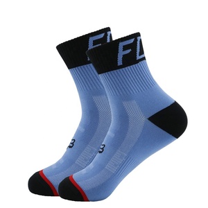 Calcetines Deportivos Negros Sólidos de Verano, Transpirables y Absorbentes de Sudor para Correr, Ciclismo, Baloncesto, Fútbol - Product Image 3
