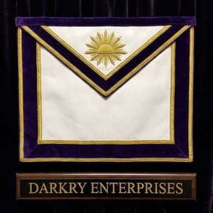 Tablier maçonnique personnalisé brodé en argent massif, avec compas carré et lettre G, bordure rouge et argentée, fait main, pour Maître Maçon, Régalia de Loge - Product Image 2