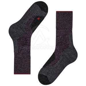 Chaussettes pour un confort quotidien des pieds, conçues avec des fibres douces et une construction tricotée flexible - Product Image 4