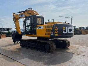 Excavatrice jaune d'occasion de 3 tonnes, efficace, avec flèche déportée et chenilles robustes pour les projets de construction en espaces restreints - Product Image 2