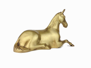 Figurine de cheval couché en laiton artisanal, sculpture élégante d'âne couché, statue équestre métallique détaillée, décoration d'intérieur - Product Image 6