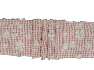 ผ้าคุณภาพพรีเมียม ทอจากเส้นด้ายฝ้ายแท้ 100% ผ่านการหวีอย่างดี พร้อมลายปัก 3 มิติ ระบายอากาศได้ดี น้ำหนักเบา ลายตารางสีชมพูและสีขาว - Product Image 2