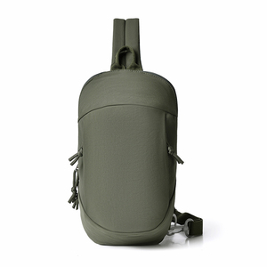 Bolso cruzado portátil para el pecho con material ligero e impermeable y correa de hombro ajustable para viajes deportivos y uso diario - Product Image 1