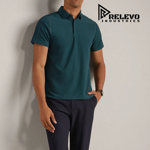 Chemise à manches courtes pour homme Relevo Industries, couleur unie, respirante, séchage rapide, 100% coton, avec logo imprimé sur le devant - Product Image 2