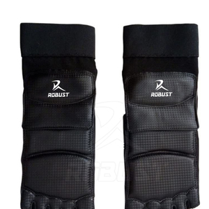 Protège-pieds en cuir pour Taekwondo, écologiques, légers, personnalisables, forme simple, surface lisse, design facile à porter avec sensation douce - Product Image 3