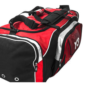 Sac de sport TITAN TREAD WEAR Y3 rouge et noir, grande capacité, voyage, gym, plusieurs poches, fermeture éclair, modèle TTW-SB-00020 - Product Image 3