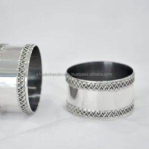 Servilleteros hechos a mano duraderos para mesa elegante, configuración rústica de cena o decoración de eventos y bodas - Product Image 1