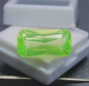 Peridoto Verde Natural, Corte Esmeralda, Gran Tamaño, Piedra Preciosa Suelta Certificada, Cristal para Joyería - Product Image 1