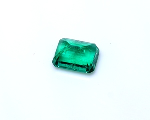 Émeraude naturelle véritable, taille octogonale facettée, couleur vert vif, certifiée IGI+, 7,8x5,9x4,2mm, 1,55 carat, pierre non montée pour - Product Image 2