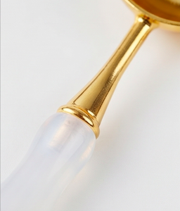 Cuillères à café dorées avec manche rose, cuillères doseuses, ustensiles modernes pour préparer le café, articles de cuisine et utilisation sur la table - Product Image 2