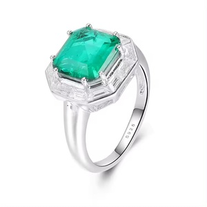 Personnalisable S925 Silver Luxury Emerald Cluster Rings Trendy Women's Rose Gold and Rhodium Plated High Quality Jewelry - Product Image 1