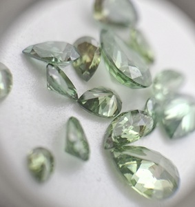 Wholesale Fancy Intense Vivid Green Pear Cut mix lot Lab Grown CVD HPHT VS Clarity Loose Diamond for Jewellery making - Product Image 2