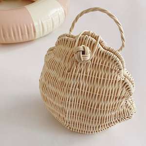 Seashell shape rattan handbags mini kid <b>purse</b> <b>cheap</b> price toddler storage basket Vietnamese factory - Product Image 2