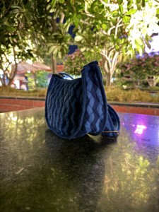 Bolso Tote de Hombro Azul a Rayas Acolchado Estilo Bohemio Vintage para Mujer, Hecho a Mano, con Cierre de Cremallera y Correa Única - Product Image 5